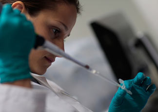 Vaccino Aids riduce di un terzo il rischio di infezione - vaccinoaidsthaiF2 - Gay.it Archivio