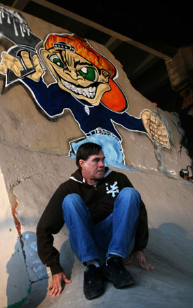 Gus Van Sant: "Mi sono connesso per cercare i miei skaters" - vansantF1 - Gay.it Archivio