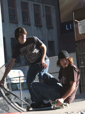Gus Van Sant: "Mi sono connesso per cercare i miei skaters" - vansantF2 - Gay.it Archivio