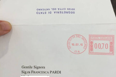 La fondatrice dello Stampatello scrive al Papa. E lui risponde. - vaticano stampatello 1 - Gay.it Archivio
