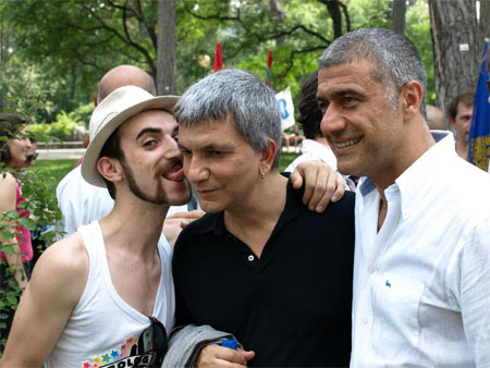 Vendola al Giornale: "Onorato che usi metodo Boffo con me" - vendola boffoF2 - Gay.it Archivio