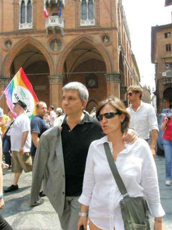 E' Nichi Vendola il primo leader gay di un partito italiano - vendola nuovoF2 - Gay.it Archivio