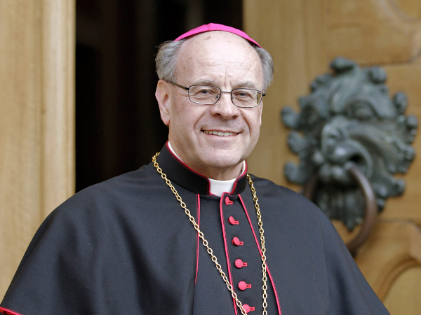 La Chiesa cattolica svizzera: siamo aperti a tutti, nessuno escluso - vescovo svizzera omofobo - Gay.it Archivio