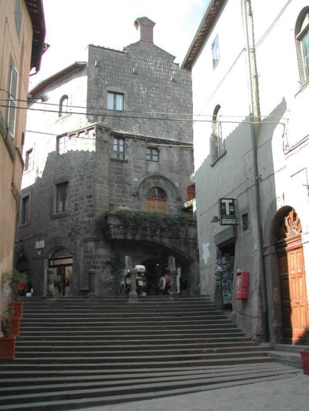 A settembre l'"Etero Pride". Indignazione in rete - viterbo - Gay.it Archivio