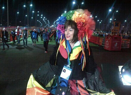 Luxuria protesta ancora a Sochi: fermata di nuovo dalla polizia - vladi sochi2 1 - Gay.it Archivio