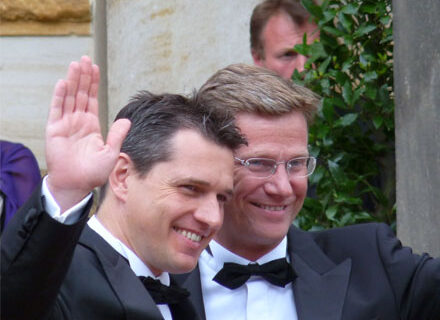 Gli ambasciatori italiani: i nostri partner vengano riconosciuti - westerwelle partner 1 - Gay.it Archivio