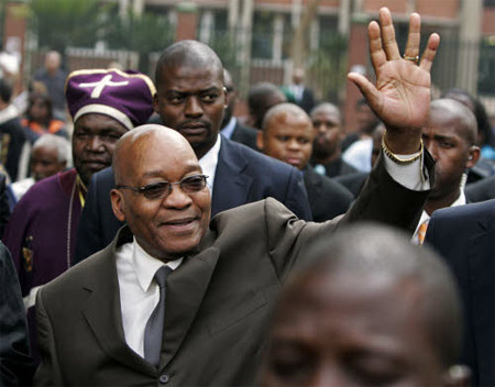 In Sudafrica vince Zuma: "Le coppie gay sono una disgrazia" - zuma F2 - Gay.it Archivio